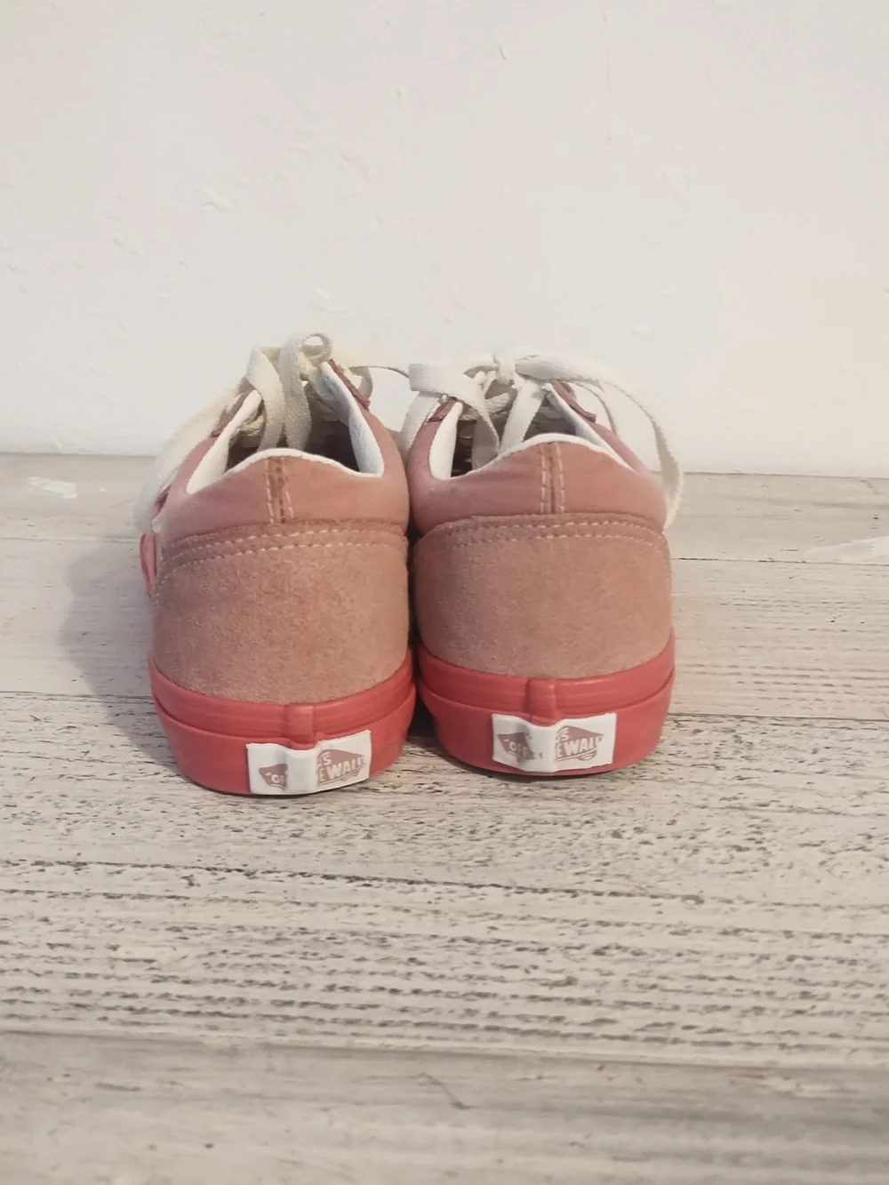 VANS Kids Old Skool Glossy Sidewall Trainers  Pink Size 3 usa/ 2.5 UK